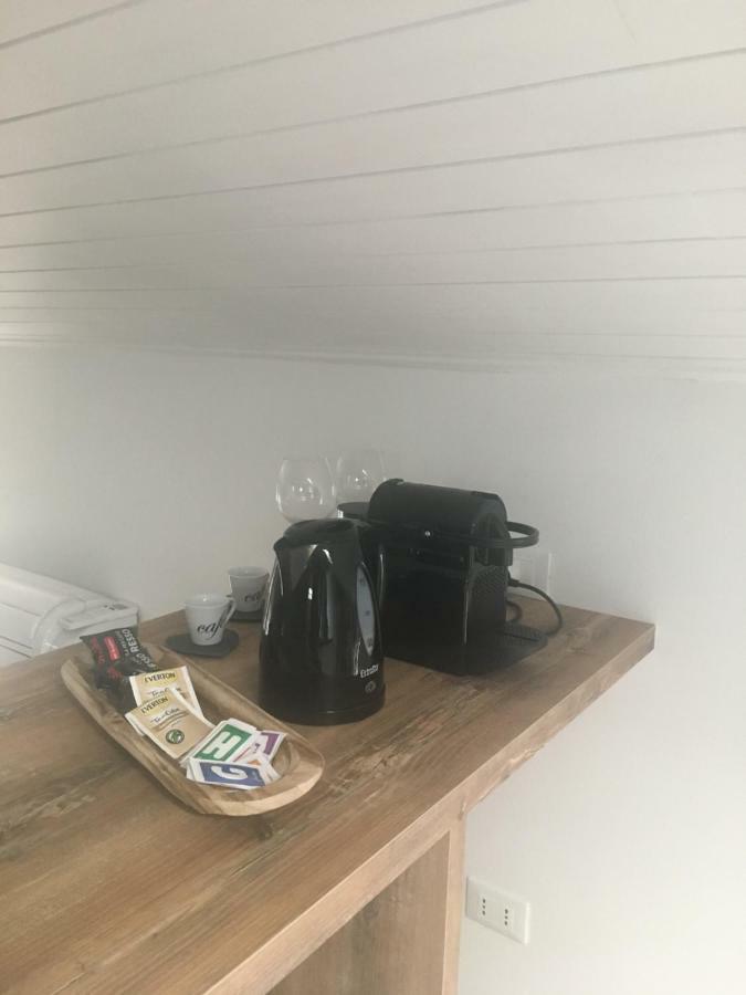 Appartement La Mansarda Di Juliette à Desenzano del Garda Extérieur photo